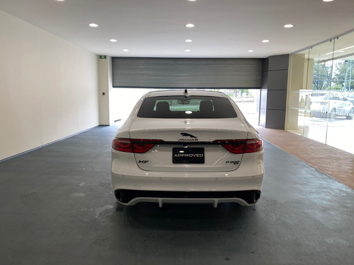 Imagen 5 de 13 de Jaguar Xf 2021