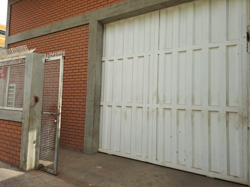 Imagen 2 de 3 de Galpon Comercial En Venta O Alquiler