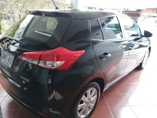 Imagen 4 de 11 de Toyota Yaris E 2018 Hatchback