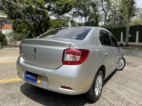 Renault Logan 1.6 Privilege / Intens