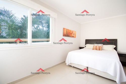 Imagen 14 de 27 de Moderno Apartamento De 3 Dormitorios A Pocas Cuadras Del Mar En Venta, Playa Brava