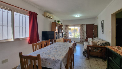 Casa 3 Ambientes Venta Lobos Con Jardin Y Quincho