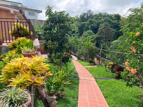 En Venta Acojedora Casa De Una Sola Planta En La Union Calle Privada. Sal