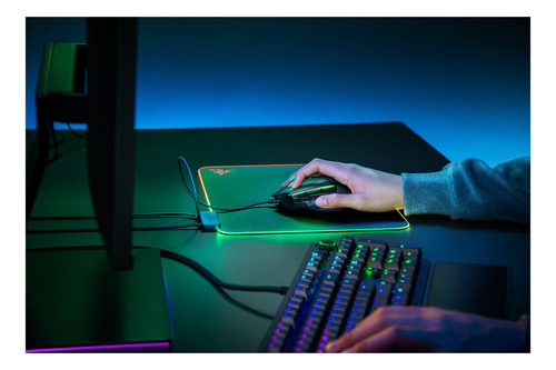 Imagen 6 de 9 de Mouse Pad gamer Razer Firefly V2 Firefly de tela y goma 255mm x 355mm x 3mm black