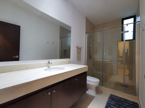 Casa En Privada En Playa Del Carmen