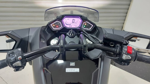 Imagen 10 de 11 de Honda Nm4