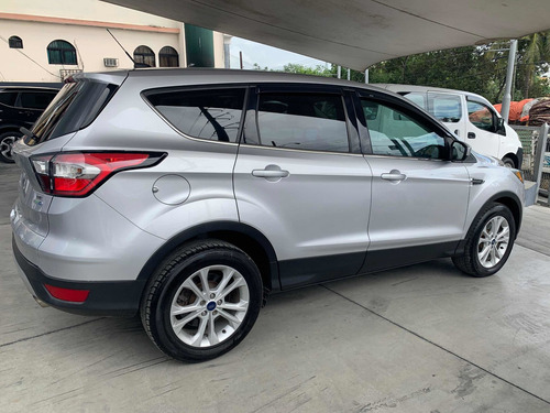 Escape Se 4x4 Americana