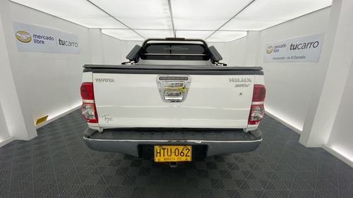 Imagen 7 de 25 de Toyota Hilux 3.0 Srv