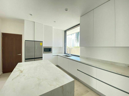Imagen 9 de 30 de Casa En Venta En Cancun La Marina, Puerto Cancun