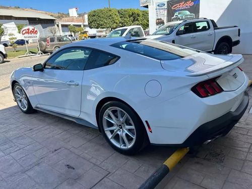 Ford Mustang 5.0l Gt V8 At