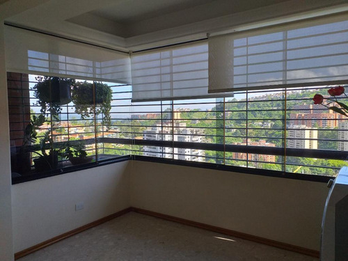 Vendo Precioso Apto. En Los Geranios, Mun. El Hatillo. 128 M