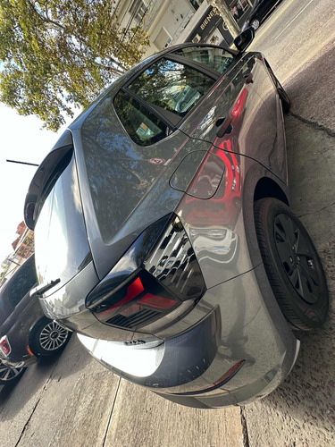 Volkswagen Polo 1.6 Msi Track
