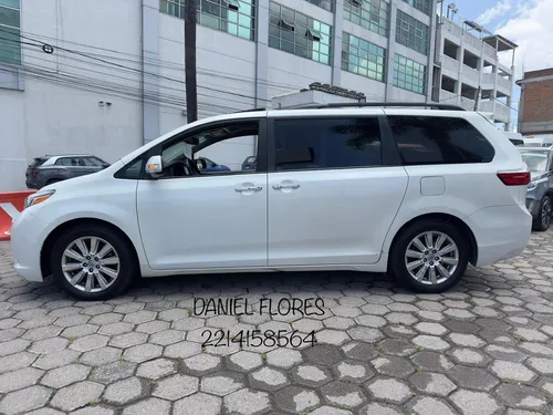 Toyota Sienna 3.5 Limited At