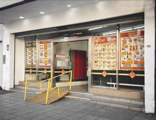 Imagen 3 de 6 de Locales A La Calle - Venta