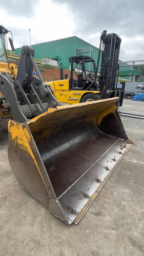 Pá Carregadeira Volvo L90e Com Engate Rápido