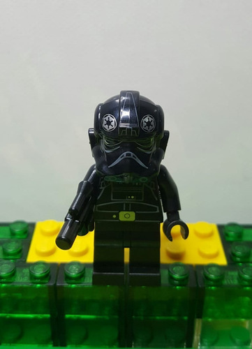 Lego Original -piloto Tie Fighter-minifigura Set 75106 (Usado)