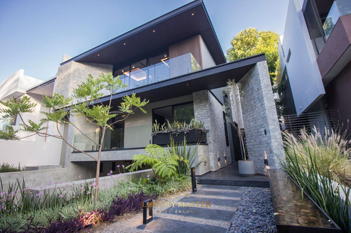 Casa De Lujo En Venta En Valle Real