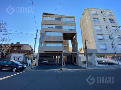 Venta Departamento Con Cochera, Zona Plaza Mitre