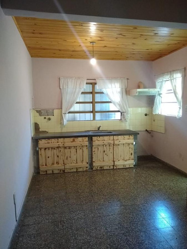 Imagen 8 de 23 de Casa Tipo Ph - Con Fondo Libre Y Cochera Cubierta / Oportunidad Única En Villa Bosch!!!