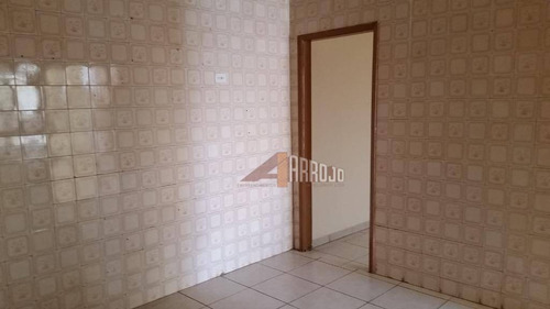 Casa Terrea Com 01 Dorm E Duas Garagens - Ca0941