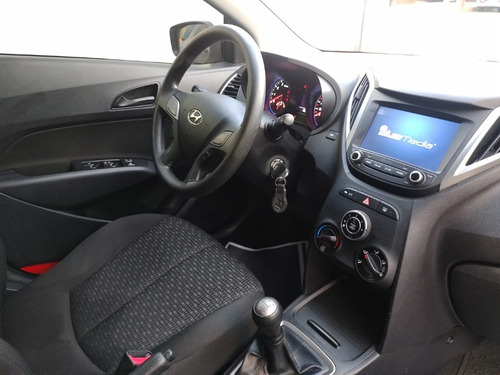 Imagem 12 de 14 de Hyundai Hb20 1.0 Comfort Plus Flex 2019!!