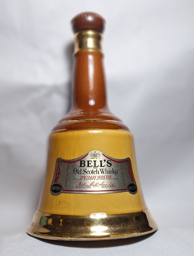 Botella Ceramica Vacía Old Scotch Whisky Bell's (Usado)