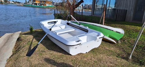 Amarinta 330 Bote Pescador Trimaran Lagunero Casco Sin Motor