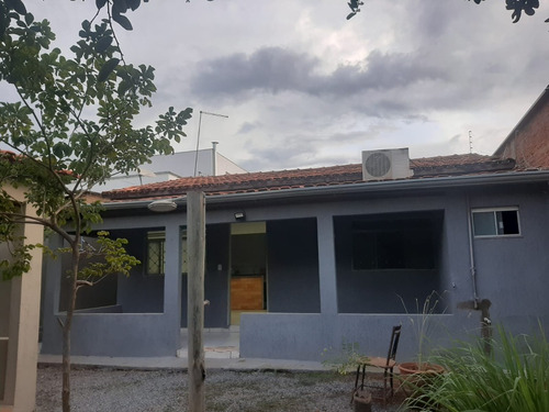 Casa Em Um Lindo Lugar