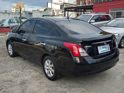 Nissan Versa 2013 1.6 16v Sl Flex 4p