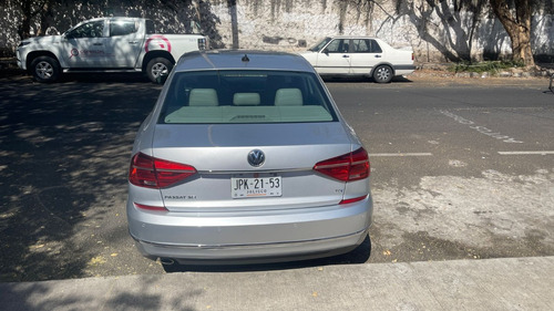 Volkswagen Passat SEL Highline