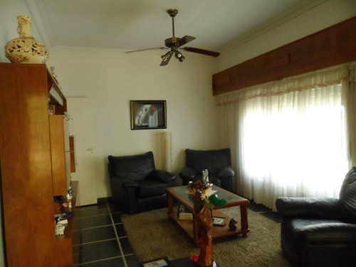 Imagen 3 de 12 de Chalet - 3 Ambientes - Parque Ayerza - Castelar Norte