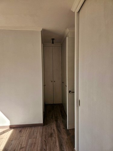 Vendo Casa De 3 Pisos En Condominio. Peñalolén
