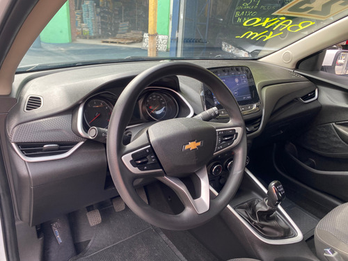 Chevrolet Onix ONIX SEDAN PLUS LT 1.0 12V FLEX 4P MEC.