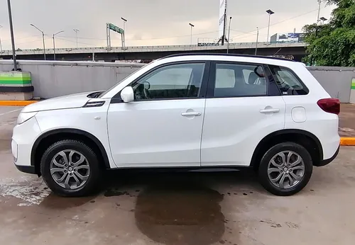 Suzuki Vitara 1.6 Gl At