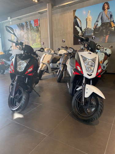 Kymco Agility Rs Naked 125 Scooter No Honda Yamaha Pcx Elite