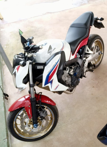 Imagem 8 de 8 de Honda Cb 650f -2015 - Muito Conservada Com Muitos Acessórios