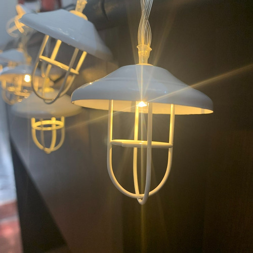 Imagen 2 de 4 de Navidad, Guirnalda Led, Lady Pía, Farol Tipo Galpon