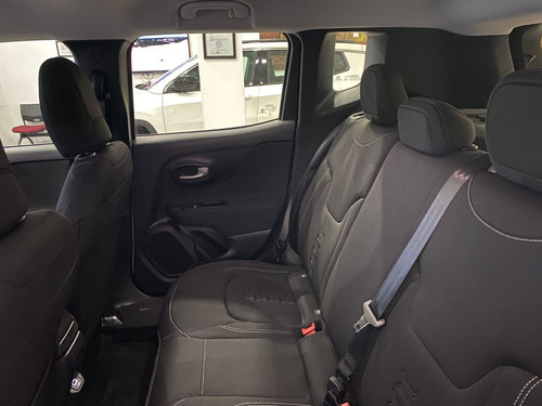Imagen 10 de 17 de Jeep Renegade 4x2 100% Financiamiento Oficial