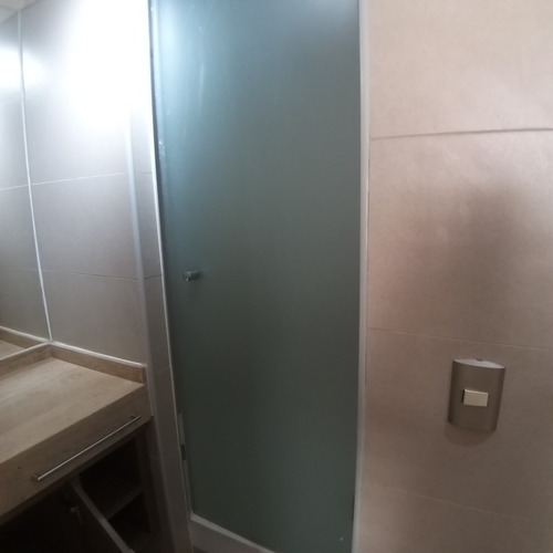 Angamos / Marin, Tipo Mariposa, 2 Dorm, 2 B, Bod, Impecable.