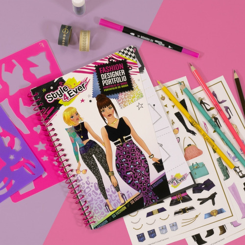 Imagen 9 de 10 de Fashion Designer Portfolio
