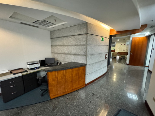 Oficina En Venta ~387 M2. Los Palos Grandes.