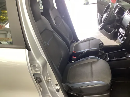Renault Kwid 1.0 Iconic Mt