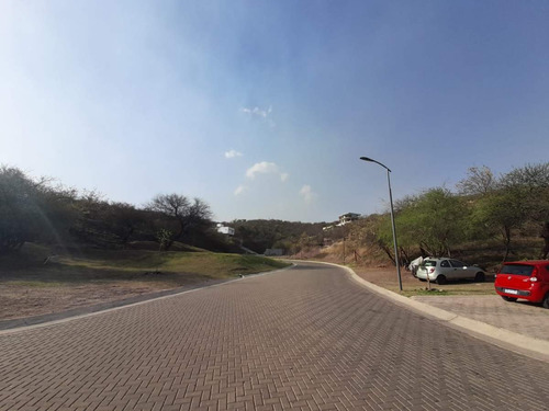 Imagen 2 de 4 de Terreno En Country La Deseada - La Calera
