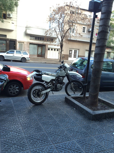 Imagen 1 de 8 de Honda Xr 250 L R - 1992 - Escucho Ofertas