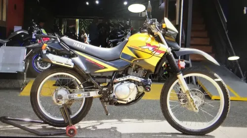 Yamaha Xt225