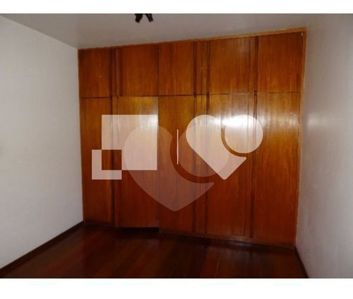 Imagem 13 de 20 de Casa De 2 Pavimentos Com Piscina. - Reo418191