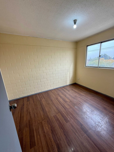 Amplio Depto 3dorm/ Estacionamiento (98045)