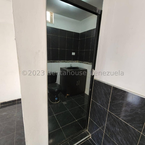 *//. Zudwendyz Leal Vende Casa Con Local Comercial En La Mata Cabudare, Lara. //* Zl