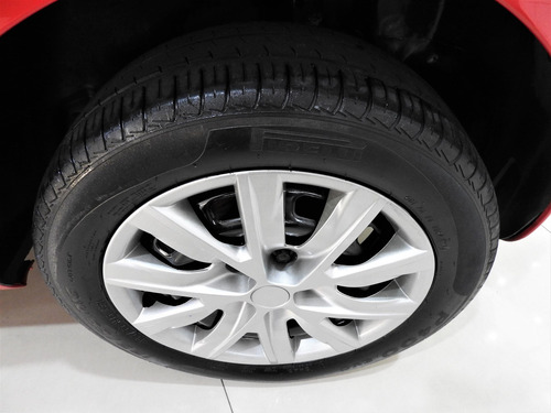 Imagem 12 de 12 de Volkswagen Fox 1.6 Mi Total Flex 8v 5p Flex Manual