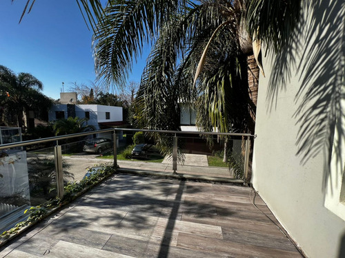 Casa En Venta 4 Amb. C/ Pileta Bº Don Cagiano Ituzaingo
